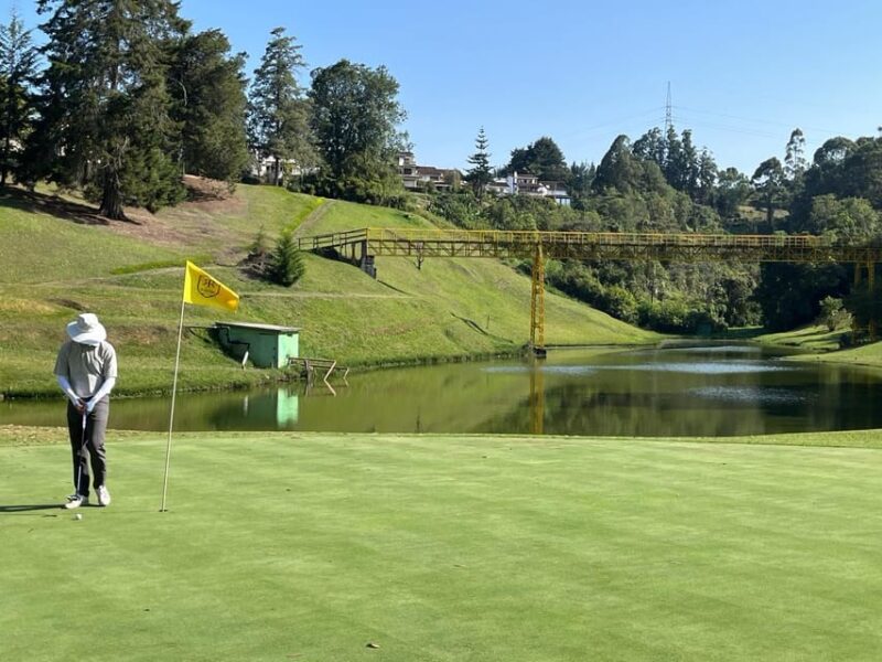 From Medellín: Play GOLF in Rionegro! Private Tour by SUV - Key Points