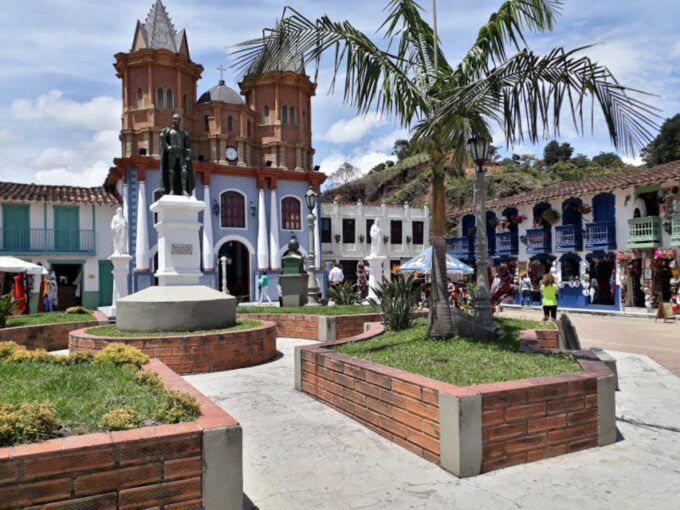 From Medellin: Private Guatape Car Tour With Coffee Tour - Booking and Cancellation Policy