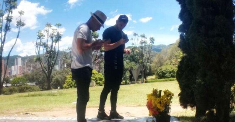 From Medellín: Private Pablo Escobar History Tour - Guided Experience and Learning