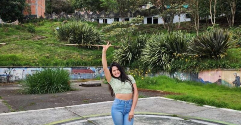 From Medellin Tour to Salto Del Buey Waterfall (La Ceja) - Accessing the Tour