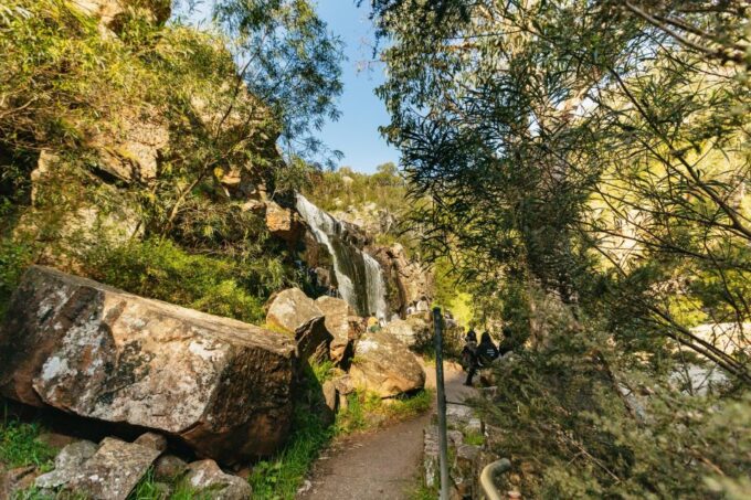 From Melbourne: Grampians National Park Group Tour - Visit MacKenzie Falls