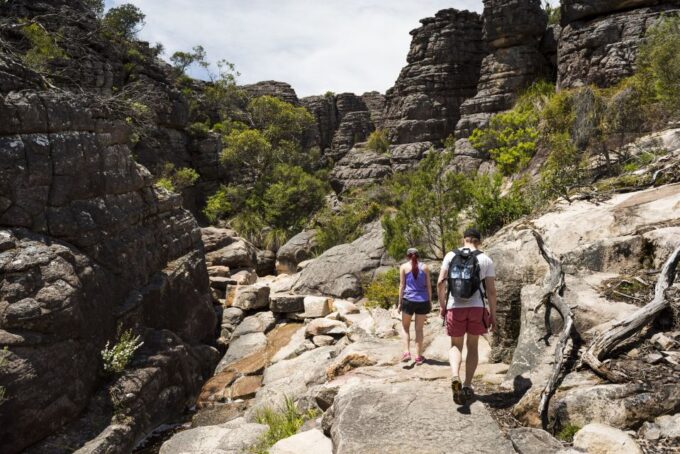 From Melbourne: Grampians National Park & Kangaroos - Hiking the Trails