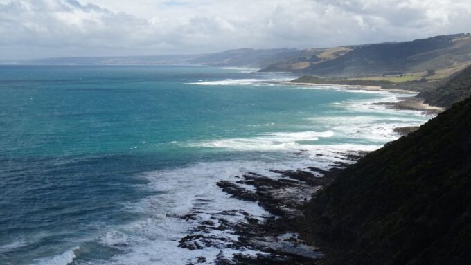 From Melbourne: Great Ocean Road, 12 Apostles, Wildlife Tour - Value for Money