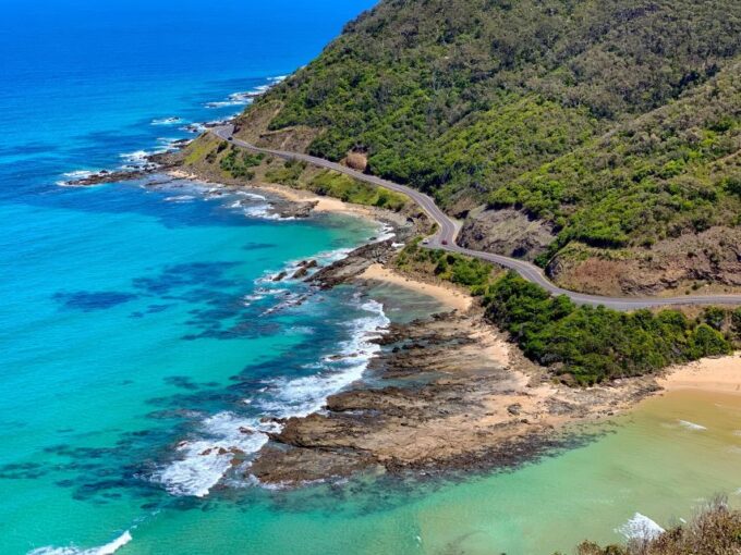 From Melbourne: Great Ocean Road Guided Day Trip - Discover Iconic Landmarks
