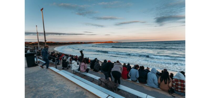From Melbourne: Phillip Island Penguin Parade Tour (Chinese) - Included Services