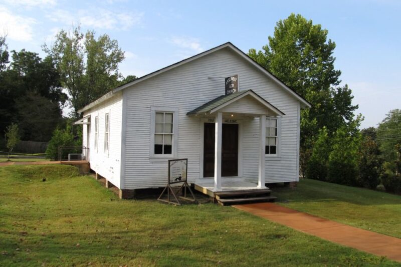 From Memphis: Tupelo Elvis Presleys Upbringing Tour - Key Points