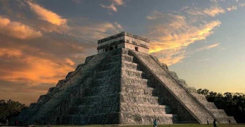 From Merida: Chichen Itza, Izamal & Cenote With Lunch - Sightseeing in Izamal