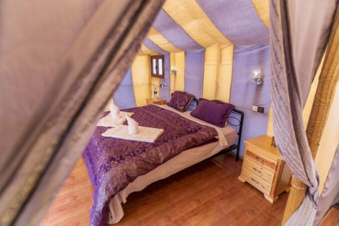 From Merzouga:Desert Overnight in Heated Tent and Camel Ride - Return to Auberge Salama