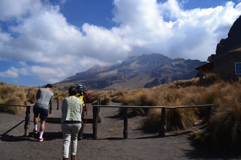 From Mexico City: Hike Iztaccihuatl Volcano With an Alpinist - Itinerary Details