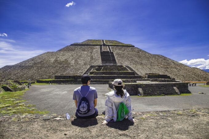From Mexico City: Hot Air Balloon & Bike Tour in Teotihuacan - Duration and Languages