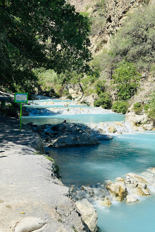 From Mexico City: Tolantongo Grottoes and Blue Pools - Key Points