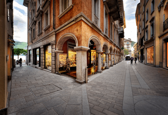 From Milan: Como, Bellagio, Lugano, Exclusive Boat, HQ WI-FI - Transportation and Amenities