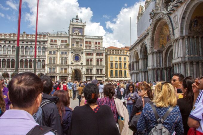 From Milan: Day Trip to Venice With Guided City Tour - Customer Ratings and Feedback