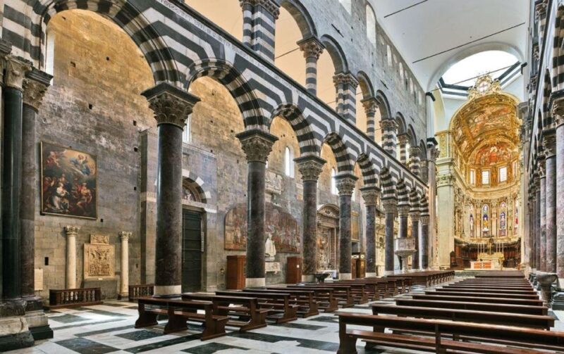 From Milan: Genoa, Serravalle & Portofino - Private Day Trip - Guided Tour of Genoa