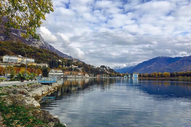 From Milan: Lugano, Bellagio and Como Exclusive Boat Tour - Cruising Through Lake Como