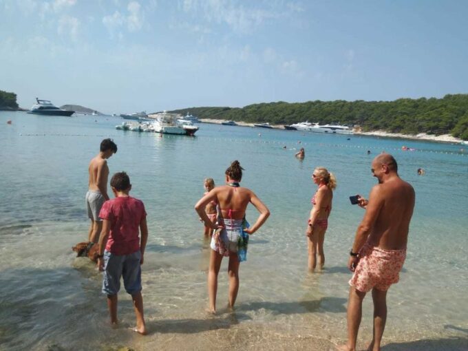 From Milna or Supetar: Magical Blue Cave Island Hopping - Cruising the Pakleni Islands