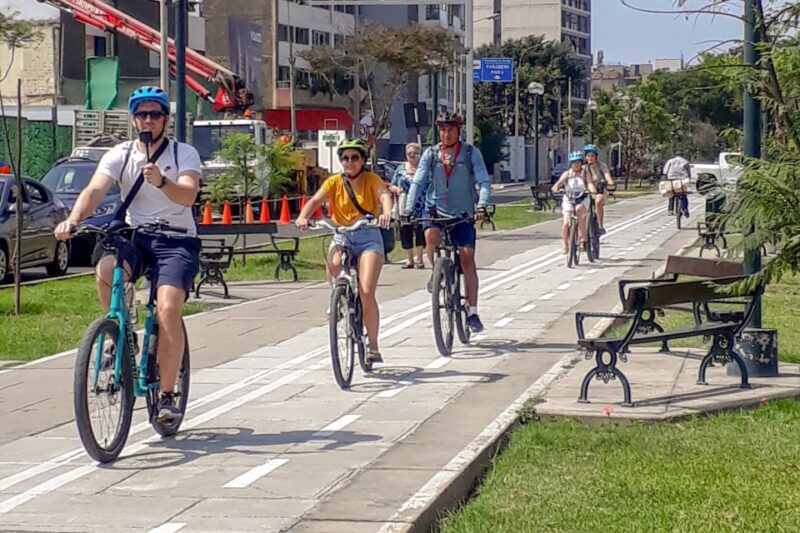 From Miraflores: The Bohemian Charm of Barranco Bike Tour - Customer Ratings and Feedback
