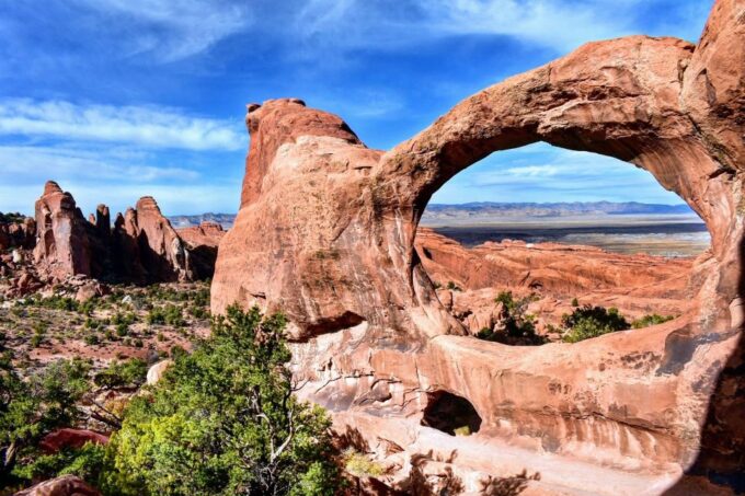 From Moab: Arches National Park 4x4 Drive and Hiking Tour - Pickup and Cancellation