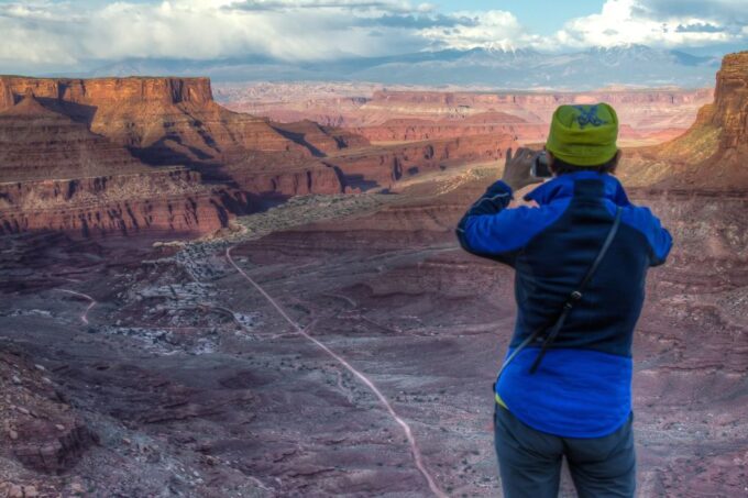 From Moab: Full-Day Canyonlands and Arches 4x4 Driving Tour - Explore Canyonlands and Arches