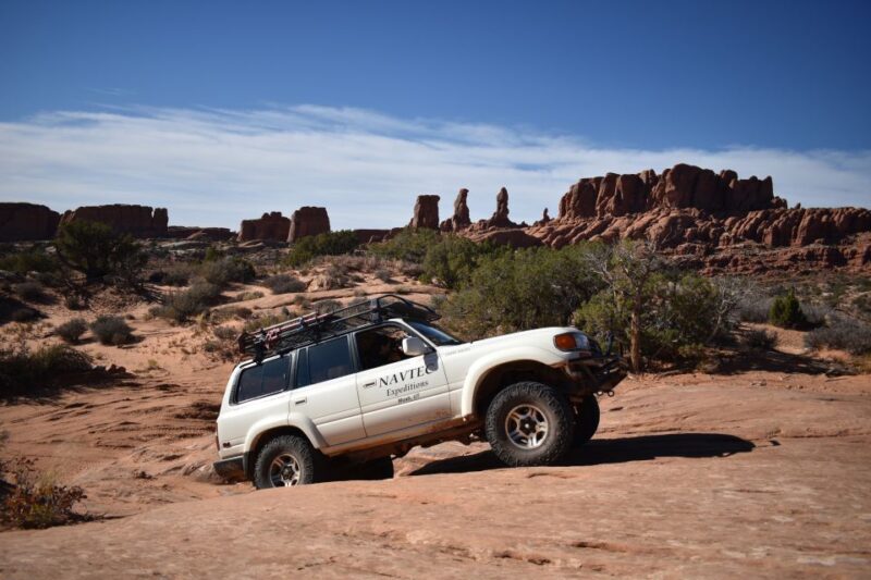 From Moab: Half-Day Arches National Park 4x4 Driving Tour - Booking and Cancellation