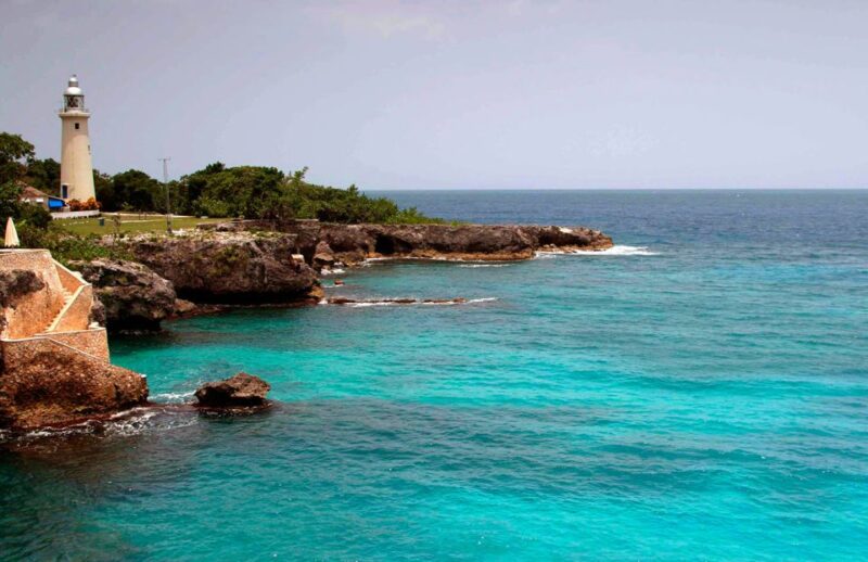 From Montego Bay: Negril Beach & Ricks Cafe Sunset Day Trip - Ricks Cafe