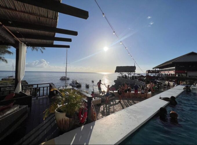 From Montego Bay to Negril Beach & Ricks Café Full Day Tour - Free Cancellation and Refund