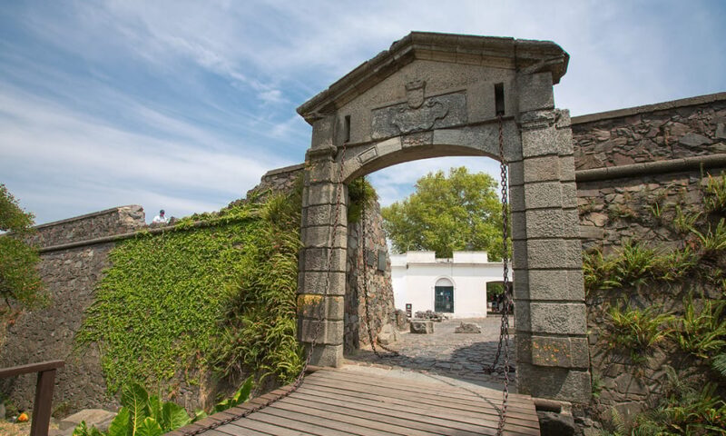 From Montevideo: Colonia Del Sacramento Full Day Tour - Pickup and Drop-off Details