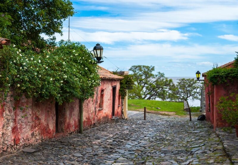 From Montevideo: Colonia Del Sacramento Full Day Tour - Exploring Colonia Del Sacramento