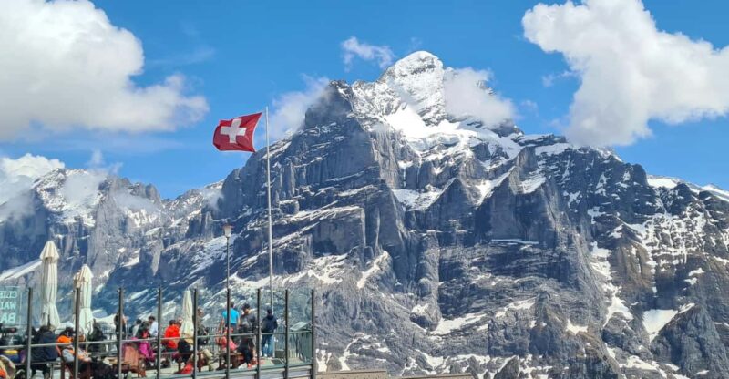 From Montreux or Gstaad : Interlaken, Grindelwald TOUR - Key Points