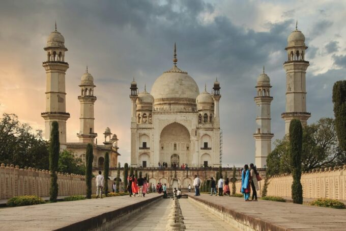 From Mumbai: Private 12-day Ancient Cave & Mughal Place Tour - Departure and Arrival