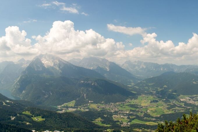 From Munich: Guided Group Tour to Eagle's Nest - Pickup and Drop-off