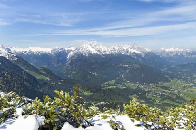 From Munich: Guided Group Tour to Eagle's Nest - Spend Time at NS-Documentation-Center