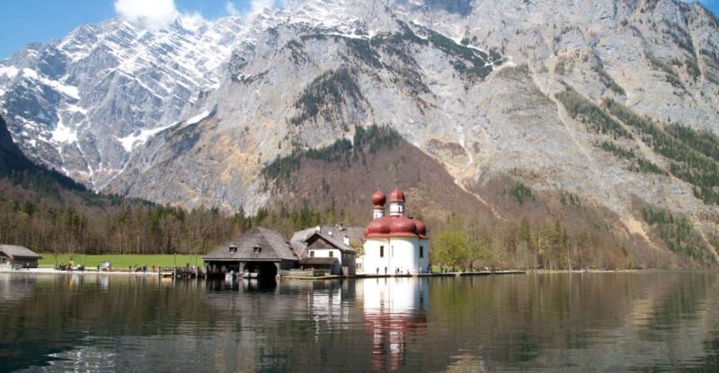 From Munich: Königssee Day Tour by Van - Boat Ride on Königssee