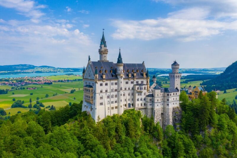 From Munich: Neuschwanstein and Linderhof Palaces Day Trip - Guided Tour Details