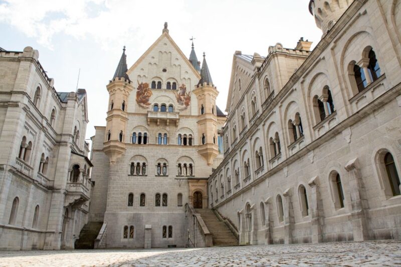 From Munich: Neuschwanstein Castle Full-Day Trip by Van - Neuschwanstein Castle Visit