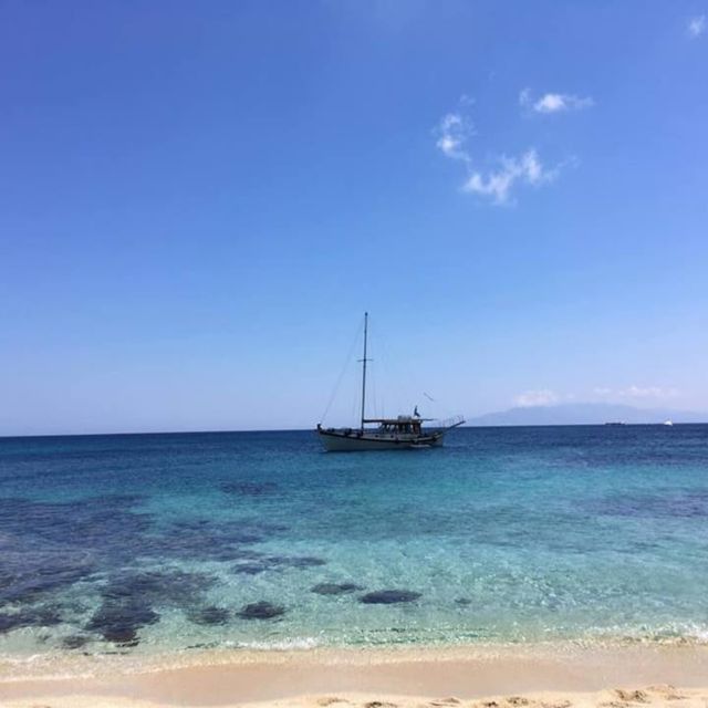 From Mykonos: Full-Day Ancient Delos & Rhenia Island Cruise - Exploring Rhenia Island
