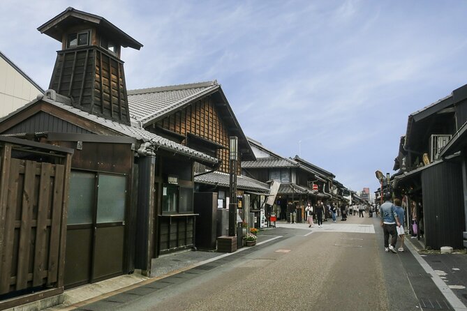 From Nagoya: Samurai Swords and Japan Oldest Castle - Exploring Nagoyas Samurai History