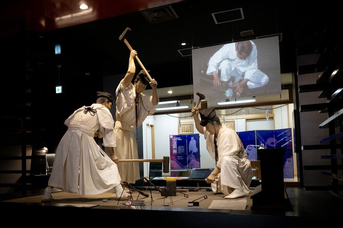 From Nagoya: Samurai Swords and Japan Oldest Castle - Taking in the Blade Sharpening Experience