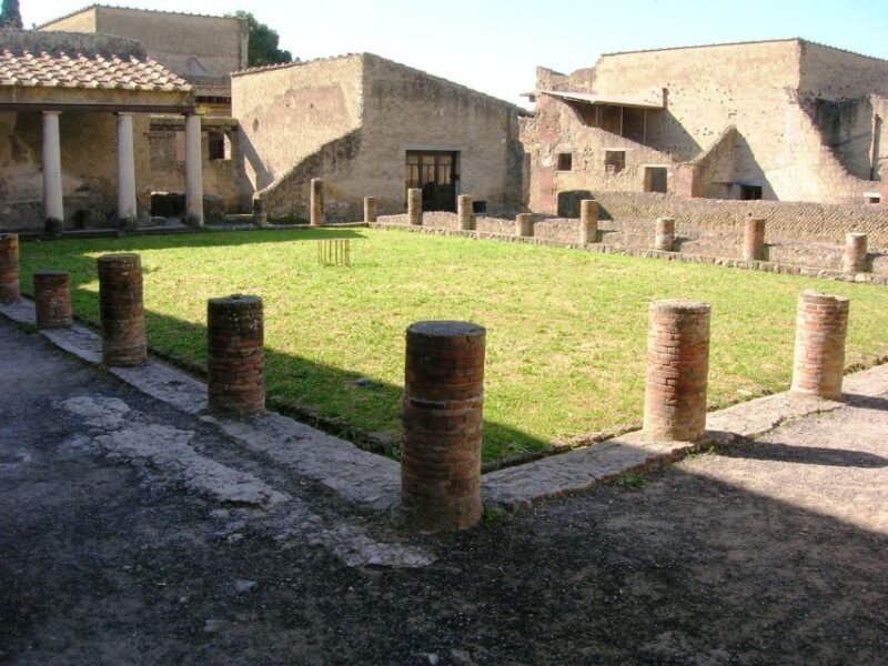 From Naples: 2-Hour Herculaneum Kid-Friendly Tour - Guided Tour Highlights
