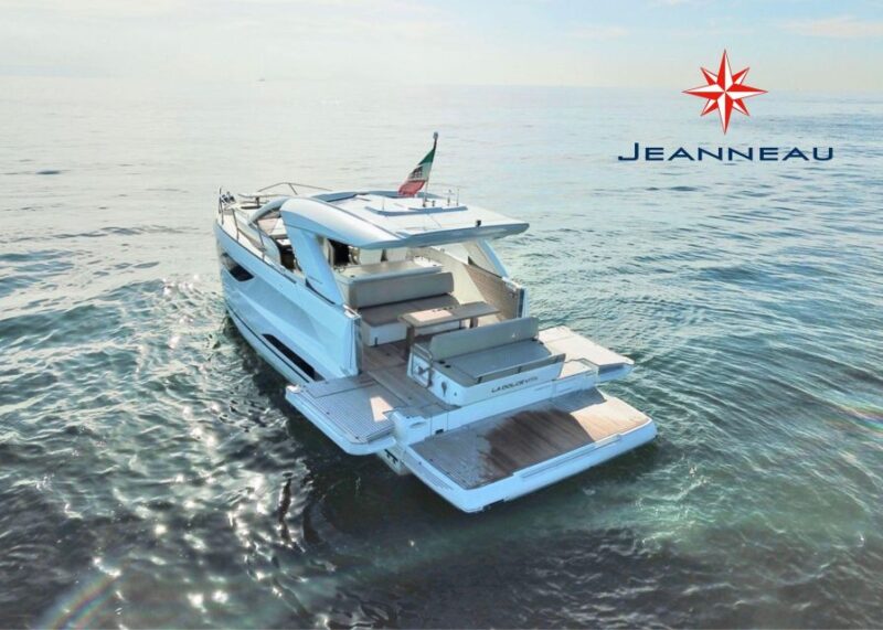 From Naples: Capri Private Boat Tour Exclusive Experience - Itinerary Highlights