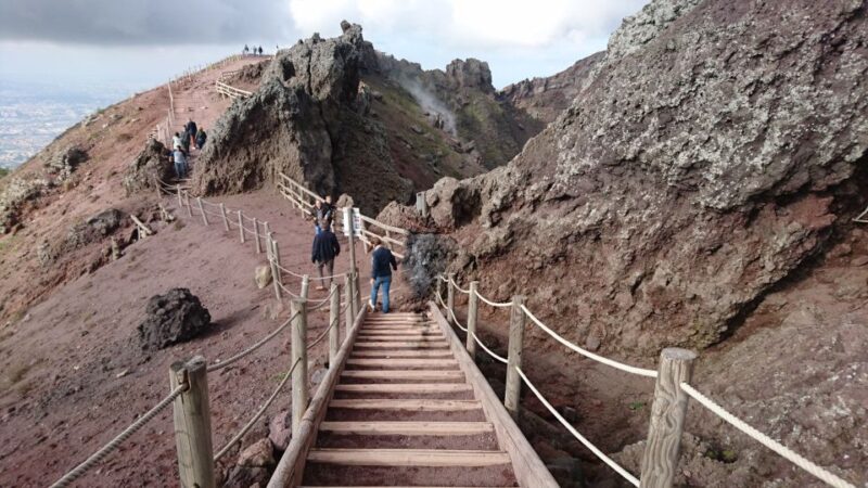 From Naples: Guided Pompei & Mount Vesuvius With Pizza Lunch - Pompeii Exploration