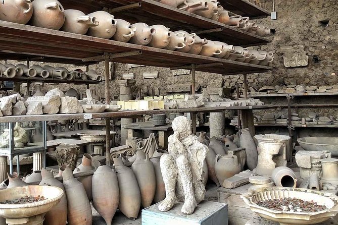 From Naples: Pompei and Sorrento City Sightseeing - Discovering Sorrento