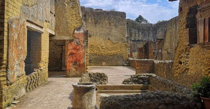 From Naples: Pompeii and Herculaneum Half-Day Private Trip - Key Attractions in Pompeii