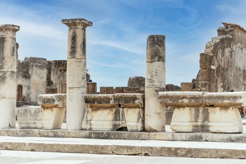 From Naples: Pompeii Ruins & Mount Vesuvius Day Tour - Itinerary Highlights