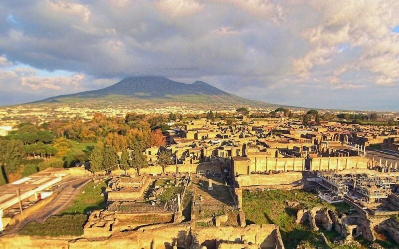 From Naples With 2hr Stop at Winery Site and Back - Key Points
