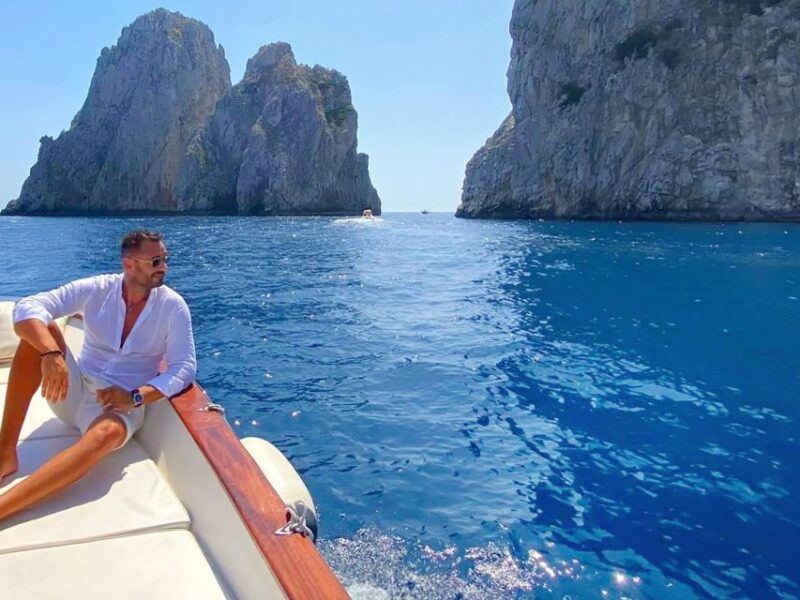 From Napoli to Capri: a Historical Journey Through Italy - Discovering the Blue Grotto
