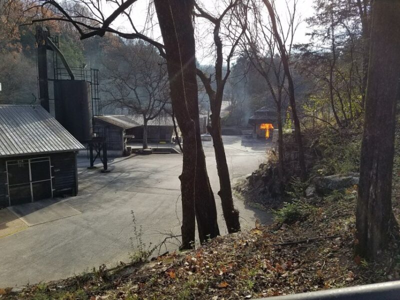 From Nashville: Lynchburg Jack Daniels Distillery Tour - Meeting Point and Information