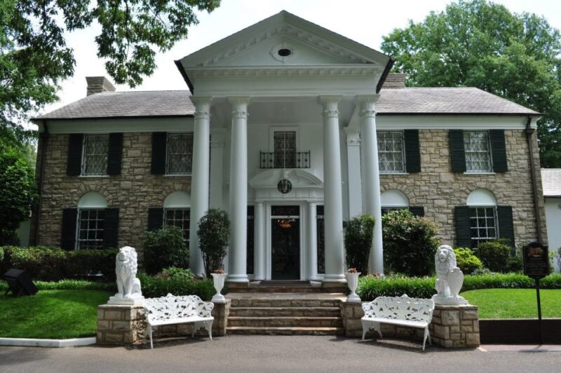 From Nashville: Memphis Tour With Graceland VIP Access - Transportation Details