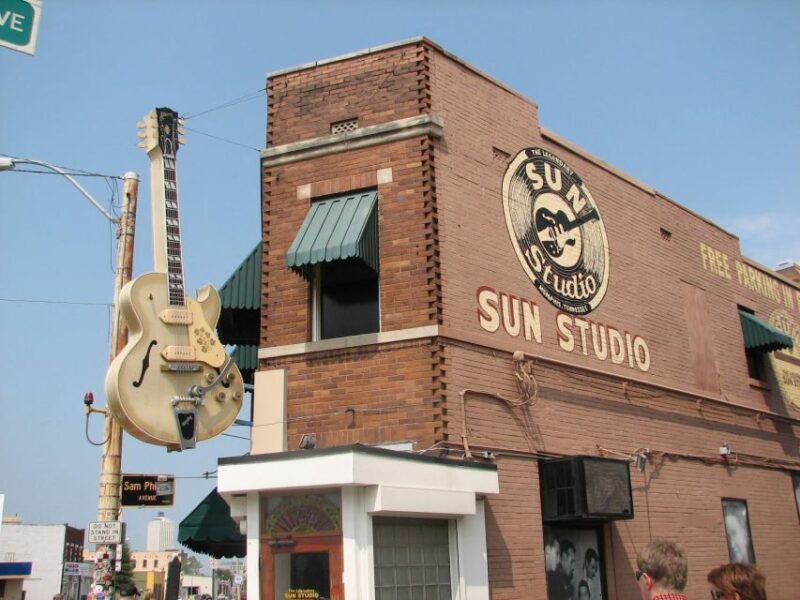 From Nashville: Memphis Tour With Graceland VIP Access - Sun Studios Tour