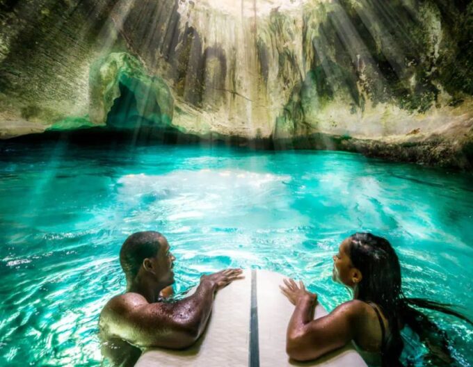 From Nassau:Air-Sea Promotion Breathtaking TourSwimming Pigs - Important Information